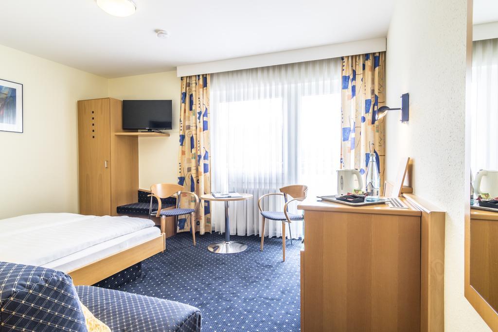 Hotel Garni Oberrhein رينفيلدن الغرفة الصورة