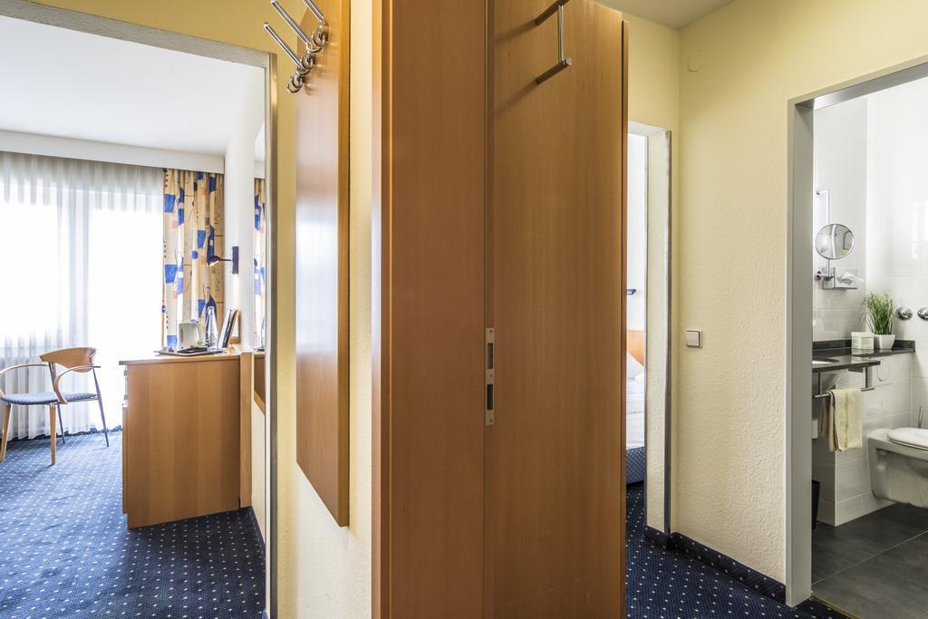 Hotel Garni Oberrhein رينفيلدن الغرفة الصورة